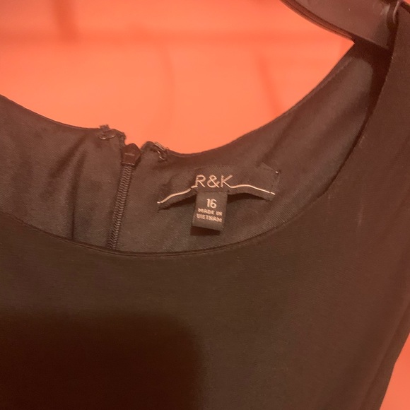 R & K Black and Gold MIDI Dress - Picture 2 of 3